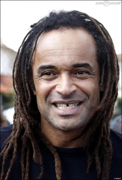 En 1983, Yannick Noah remporte le tournoi de tennis de Roland-Garros.