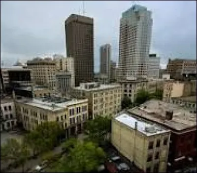 Dans quel pays se trouve la ville de Winnipeg ?