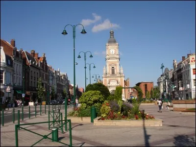 Le nombre d'habitants à Lille en 2015 par rapport à celui de Lyon :