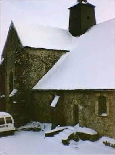 Nous commençons avec une vue hivernale de Corrobert. Village du Grand-Est, dans l'arrondissement d'Épernay, il se situe dans le département ...