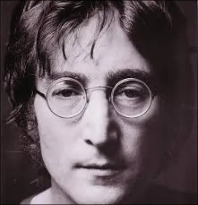 John Lennon a fait partie des Beatles.