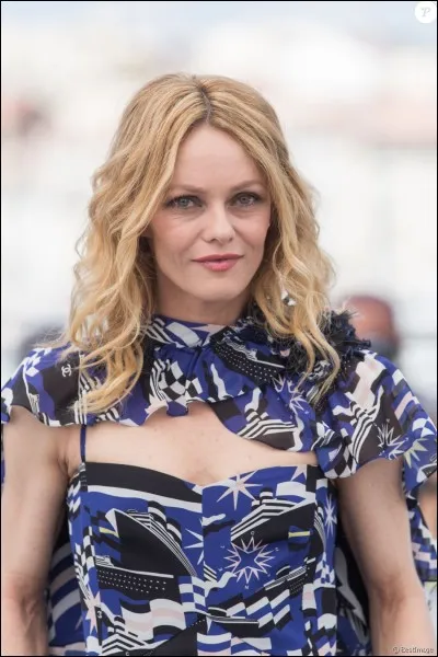 Vanessa Paradis est blonde.