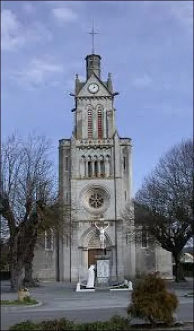 Notre balade quotidienne commence en Nouvelle-Aquitaine, à Assat. Commune de l'aire urbaine Paloise, elle se situe dans le département ...