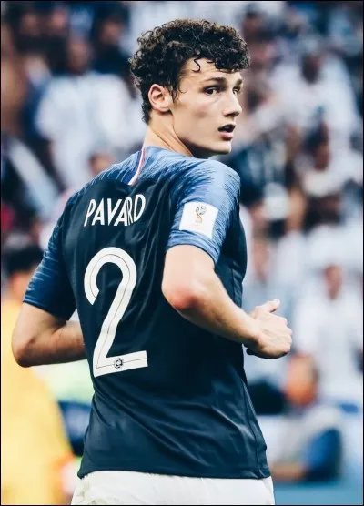 Dans quel club joue Benjamin Pavard ?