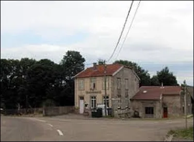 Nous commençons cette balade dans le Grand-Est, à Battexey. Petit village de 33 habitants, dans l'arrondissement d'Épinal, il se situe dans le département ...