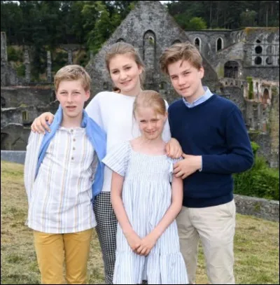 Quand sont nés les enfants du roi Philippe et de la reine Mathilde ?