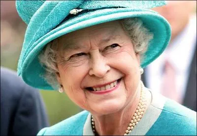 Quel tait le prnom de la mre d'Elizabeth II ?