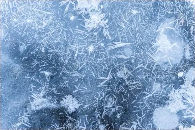 À quelle température l'eau peut-elle geler ?