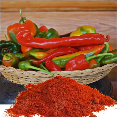 De quelle couleur devient le fruit du piment de Cayenne ?