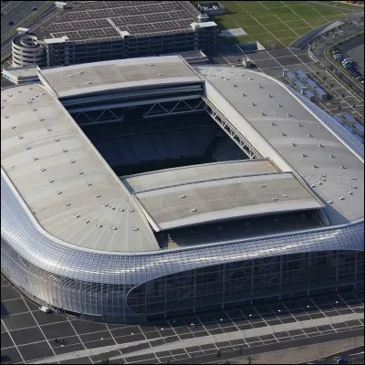 Le stade Pierre-Mauroy accueille des spectacles ou des concerts.