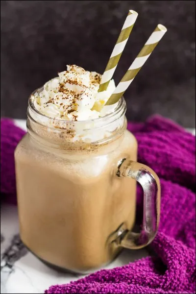 Dans sa recette traditionnelle, quel ingrédient un milk-shake ne contient-il pas ?