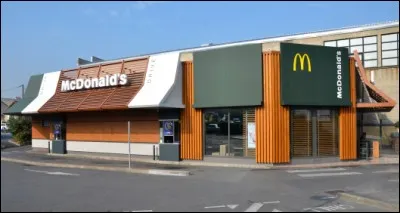 Commençons par quelque chose de facile : ce McDo ne peut être qu'... (Complétez !)