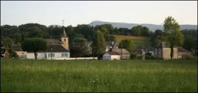 Cette première balade printanière commence dans les Hautes-Pyrénées, à Bourg-de-Bigorre. Nous sommes dans l'ancienne région ...