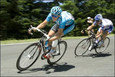 Quel célèbre coureur cycliste français était surnommé "l'éternel second" ?