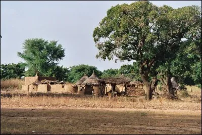 Quel était l'ancien nom du Burkina Faso, avant qu'il soit rebaptisé en 1984 ?