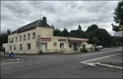 Notre balade dominicale commence à Omiécourt. Village Samarien, il se situe en région ...