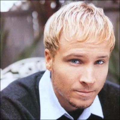 De quel groupe a fait partie Brian Littrell ?