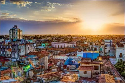 Quelle île est la plus grande des Antilles ?