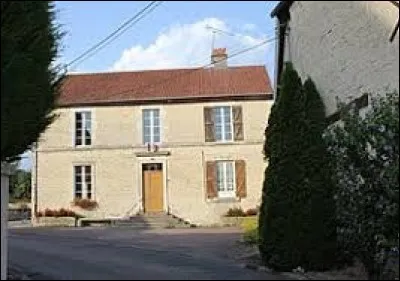 Pour notre première balade du week-end, nous partons dans le Grand-Est, à Autreville-sur-la-Renne. Village de l'ancienne région Champagne-Ardenne, il se situe dans le département ...