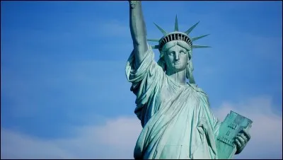 La statue de la Liberté fut inaugurée le 28 octobre 1935.