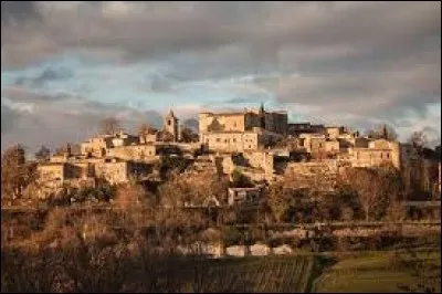 Aujourd'hui, notre balade en Auvergne-Rhône-Alpes, à Autichamp. Nous sommes dans le département ...