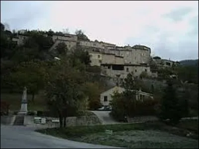 Nous commençons notre balade quotidienne en Auvergne-Rhône-Alpes, à Aurel. Village du Diois, au sud du Vercors, il se situe dans le département ...