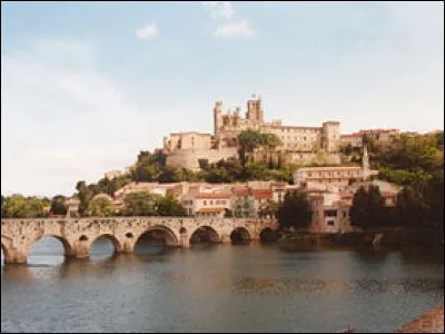 Petit fleuve méditerranéen qui arrose Béziers :