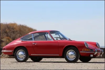 Initialement, les modèles et prototypes de Ferdinand ou Ferry Porsche sont nommés d'après leur ordre de création. Ainsi la 356 est le 356e projet de Porsche. Mais pas la 911. Pourquoi ?