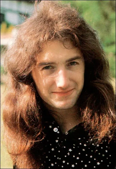 Laquelle de ces chansons est écrite par notre cher Deaky ?