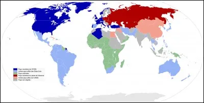 Quel pays peut-on associer à une crise qui eut lieu en 1962 ?