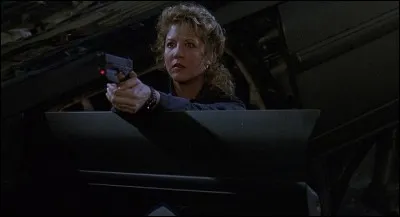 On commence avec un Glock 17 accompagné de son joli petit laser rouge. Quel est ce film ?