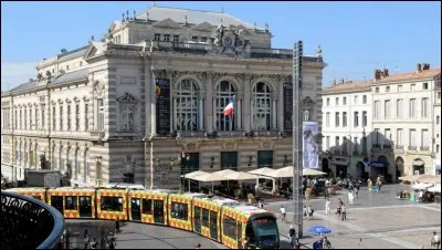 Quelle icône de la musique française a interprété une chanson titrée "Montpellier" ?