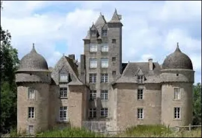 Notre balade dominicale commence dans le Quercy, devant le château d'Aynac. Nous sommes en Occitanie, dans le département ...