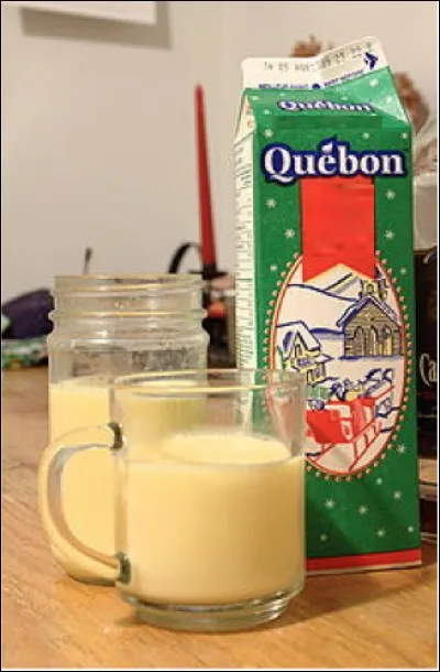 Quelle est cette boisson à base de lait, de crème, de sucre et de jaune d'oeuf ?