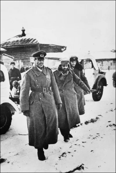 Quel général allemand capitula à Stalingrad le 31 janvier 1943 ?