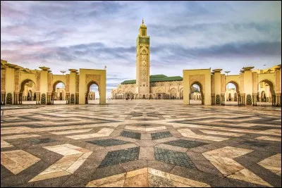 De quel pays Casablanca est-elle la capitale ?