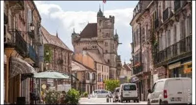 Comment appelle-t-on les habitants de Luxeuil-les-Bains (Haute-Saône) ?