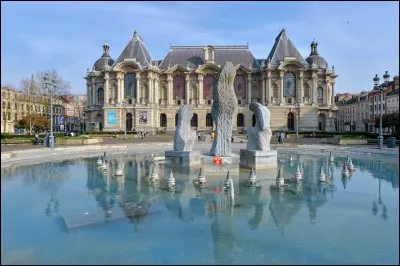 Quand a débuté la construction de la cathédrale Notre-Dame de Senlis ?