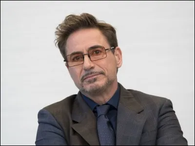 Qui joue Iron man depuis 2008 ?