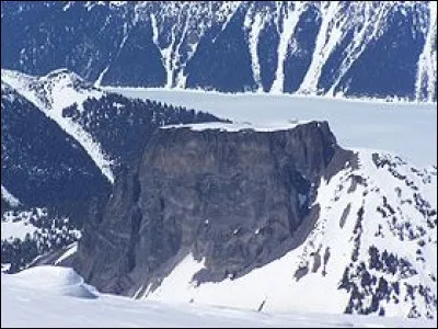 Dans quel pays peut-on voir le volcan "La Table" ?