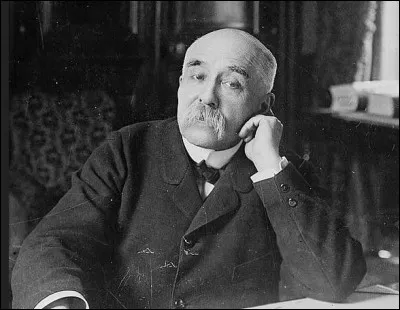 À l'issue de quelle guerre Georges Clémenceau se fait-il surnommer "Père la Victoire" du fait de son opposition fervente à l'Empire allemand ?