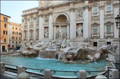 Dans quelle ville italienne pourrez-vous jeter des pièces de monnaie dans la fontaine de Trevi ?