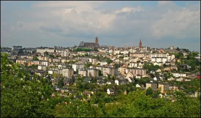 De quel département Rodez est-elle la préfecture ?