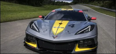 Quel est le modèle de cette Corvette (Chevrolet) ?