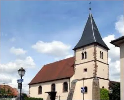 Nous commençons notre balade dans le Grand-Est, devant le temple protestant d'Eckwersheim. Commune de l'eurométropole Strasbourgeoise, elle se situe dans le département ...