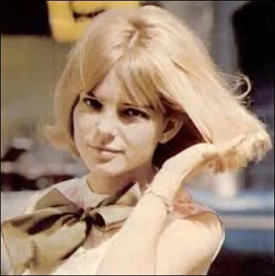 Sur quel album studio est apparue la chanson "Musique" de France Gall ?