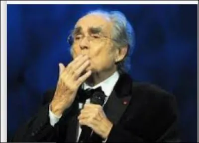 Un passeport artistique unique pour cet auteur-chanteur-compositeur, chef d'orchestre français que fut Michel Legrand. Quel est le projet très ambitieux évoqué par Macha Méril pour perpétuer l'histoire de son grand amour ?