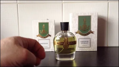 À quelle marque faut-il associer le parfum "No 5" ?