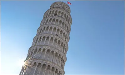 Quelle est la taille de la tour de Pise ?