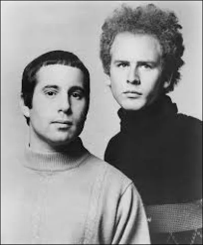 Paul Simon et Art Garfunkel ont sorti leur premier succès ''The Sound of Silence''. ''Le Monde du silence'' a permis à Jacques-Yves Cousteau d'obtenir la Palme d'or à Cannes en 1956. Il la partage avec le réalisateur du film ''Au revoir les enfants''. Quel est son nom ?